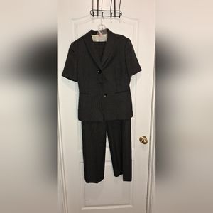 LE SUIT / black 2 piece pants suit/ size : 8